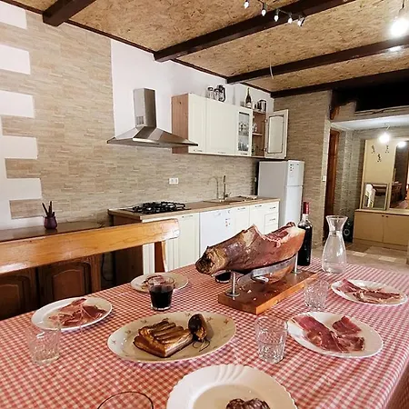 Holiday home Unique With Private Pools Next To The Sea Poljica (Trogir)