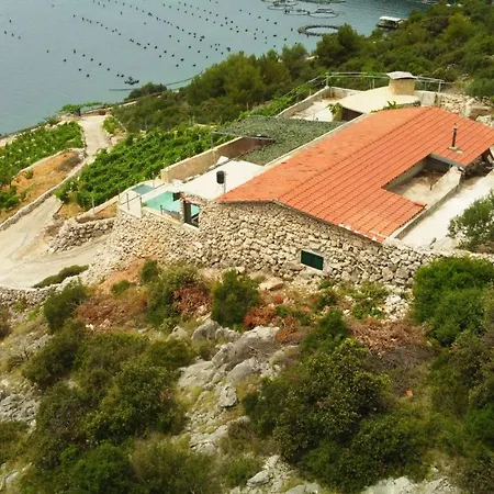 Unique With Private Pools Next To The Sea * Poljica (Trogir)