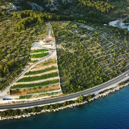 Unique With Private Pools Next To The Sea * Poljica (Trogir)