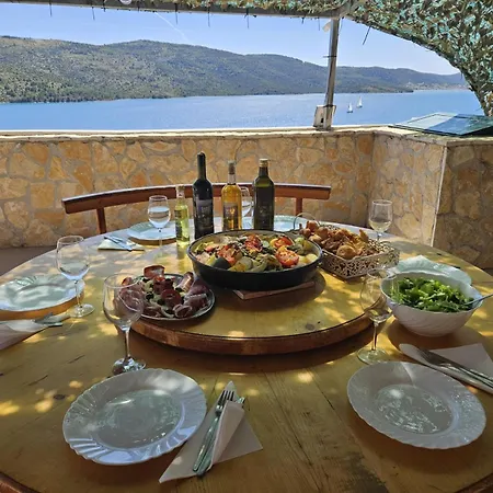 Holiday home Unique With Private Pools Next To The Sea Poljica (Trogir)