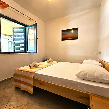 Holiday home Unique With Private Pools Next To The Sea Poljica (Trogir)
