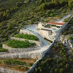 House Rex - Marina, With A Private Pool