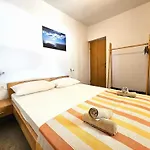 House Rex - Marina, With A Private Pool بيت للعطل
