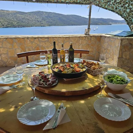 بيت للعطل House Rex - Marina, With A Private Pool Poljica (Trogir)